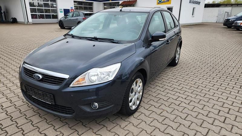 Gebraucht Ford Focus 100 PS (73 kW) 2008 Grau Limousine