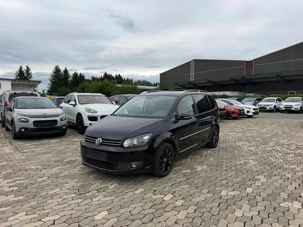 Gebraucht VW Touran Highline 140 PS (102 kW) 2015 Van / Kleinbus
