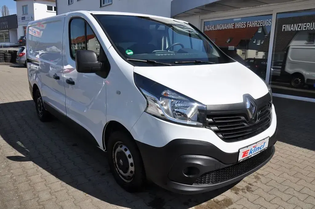 Gebraucht Renault Trafic Komfort 95 PS (69 kW) 2019 Weiß Van / Kleinbus
