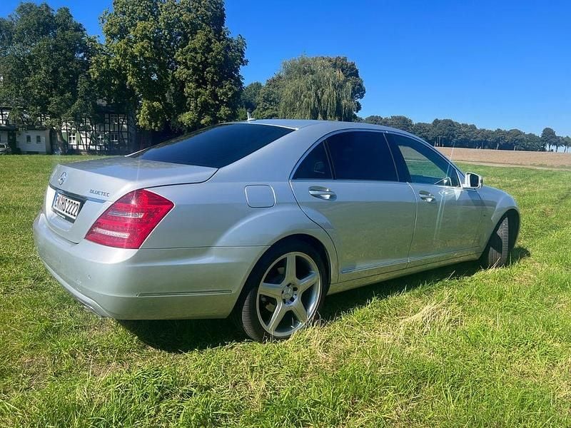 Gebraucht Mercedes S350 258 PS (189 kW) 2012 Schwarz Limousine
