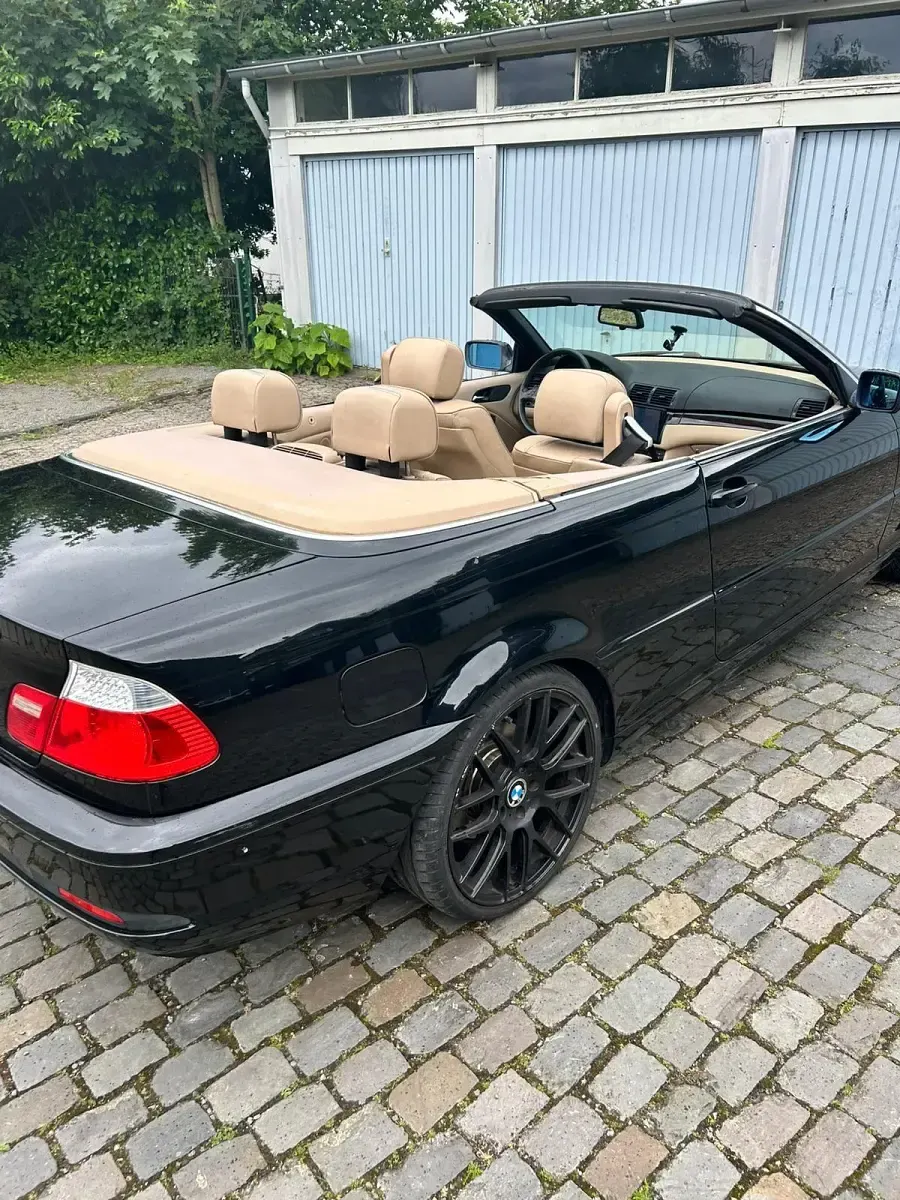 Gebraucht BMW 325 Cabriolet 197 PS (144 kW) 2005 Schwarz Cabrio