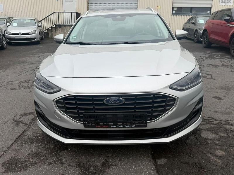 Gebraucht Ford Focus 116 PS (85 kW) 2023 Silber Limousine