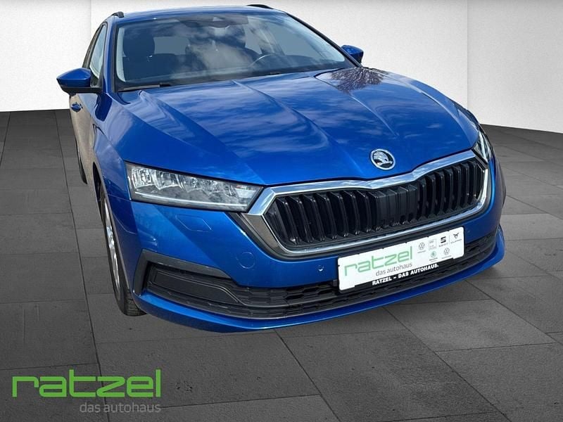 Gebraucht Skoda Octavia Ambition 116 PS (85 kW) 2023 Blau Kombi