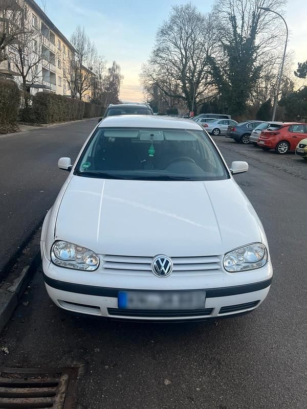 Gebraucht VW Golf IV 75 PS (55 kW) 2001 Weiß Kleinwagen