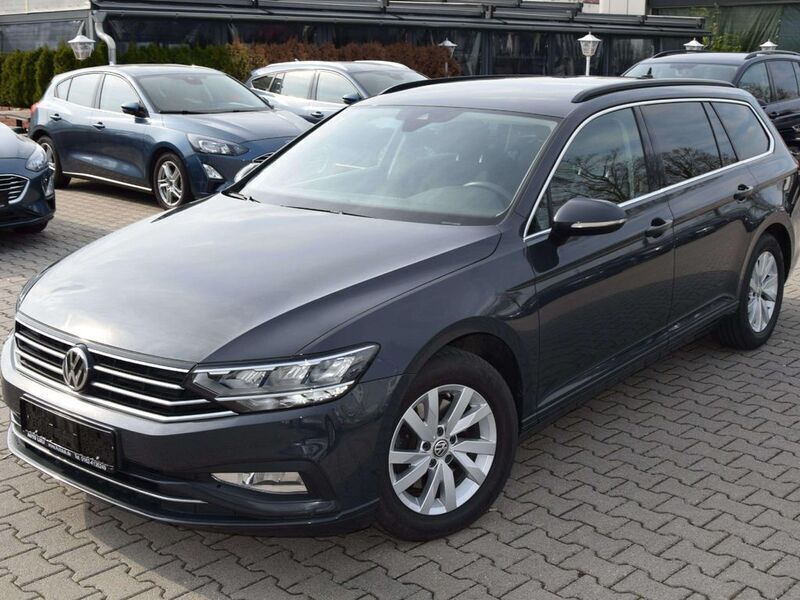 Uranograu Gebraucht 2019 VW Passat Business Kombi | 15.900 € (Guter Preis) - Bild 1/4