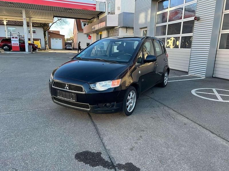 Gebraucht Mitsubishi Colt 95 PS (69 kW) 2011 Schwarz Kleinwagen
