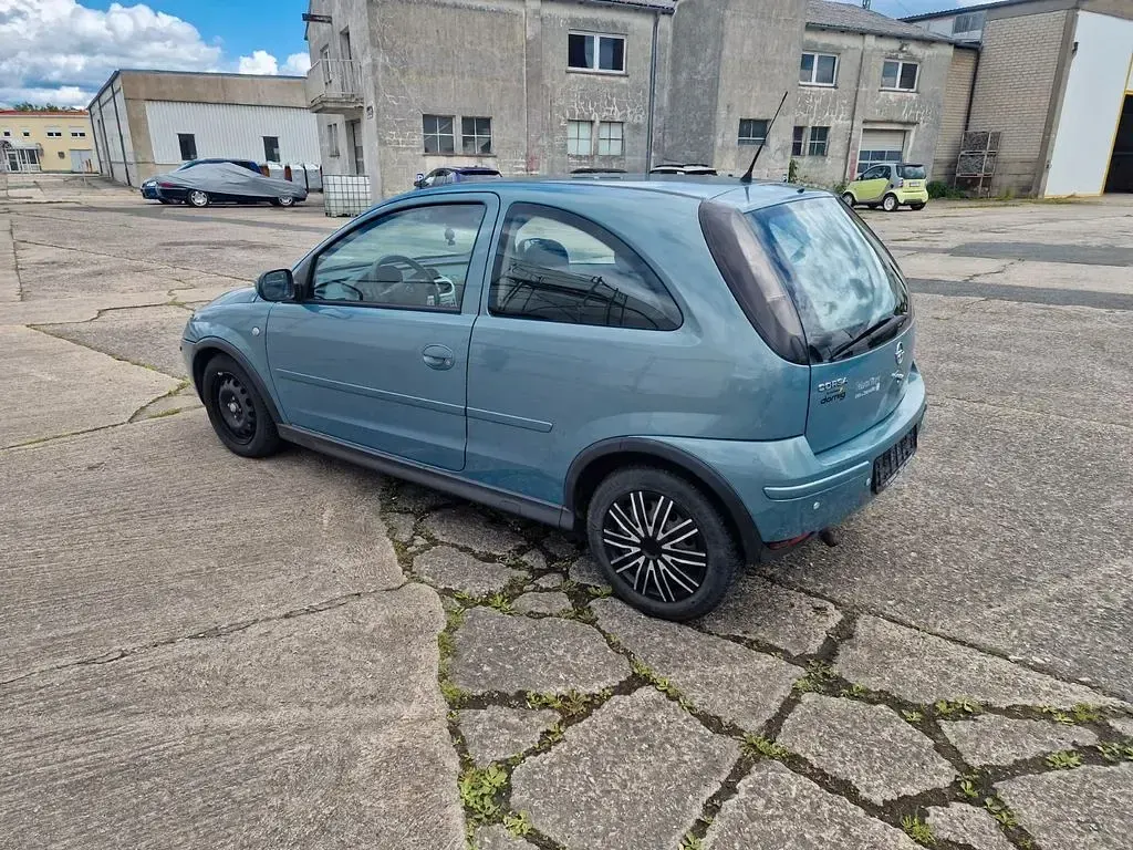 Usata Opel Corsa 60 CV (44 kW) 2006 Grigio Utilitaria