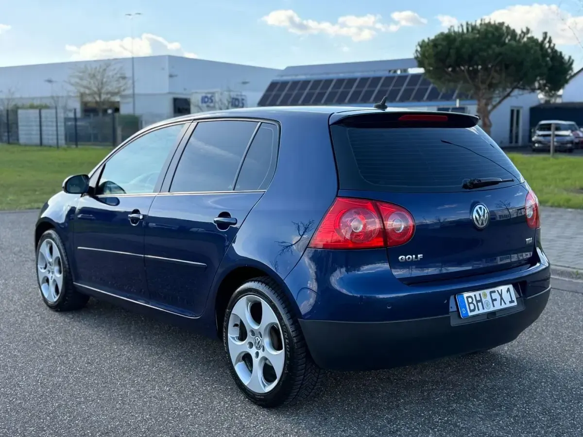 Gebraucht VW Golf IV Comfortline 105 PS (77 kW) 2006 Blau Limousine
