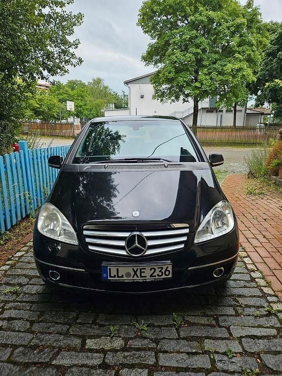 Schwarz Gebraucht 2009 Mercedes A160 Van / Kleinbus | 4.900 € (Guter Preis) - Bild 1/4