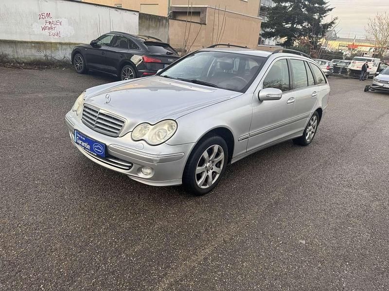 Grau Gebraucht 2005 Mercedes 230 Coupé | 2.599 € - Bild 1/4