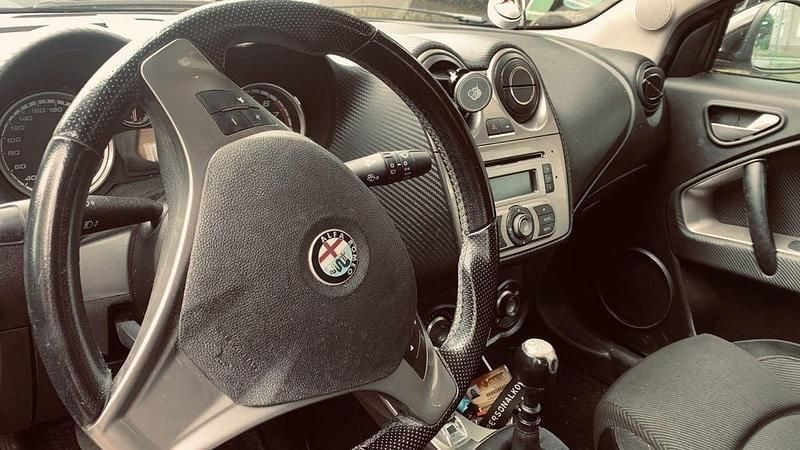 Gebraucht Alfa Romeo MiTo 79 PS (58 kW) 2009 Schwarz Kleinwagen
