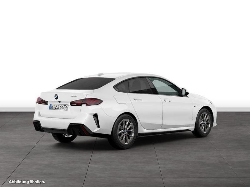 Weiß Gebraucht 2025 BMW 220 M Sport Coupé | 41.487 € (Fairer Preis) - Bild 1/3