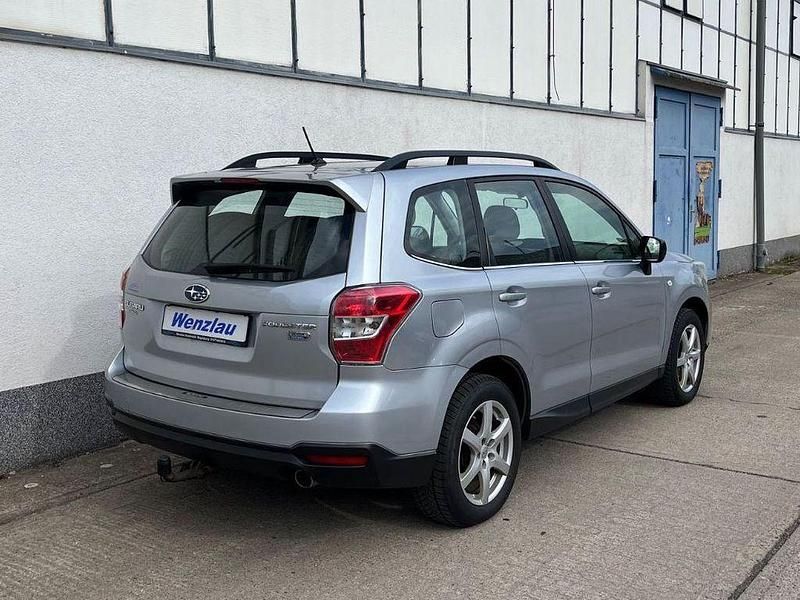 Gebraucht Subaru Forester Active 147 PS (108 kW) 2014 Silber SUV