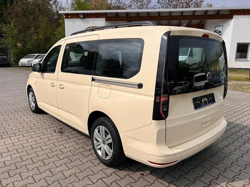 Gebraucht VW Caddy 102 PS (75 kW) 2023 Beige Van / Kleinbus