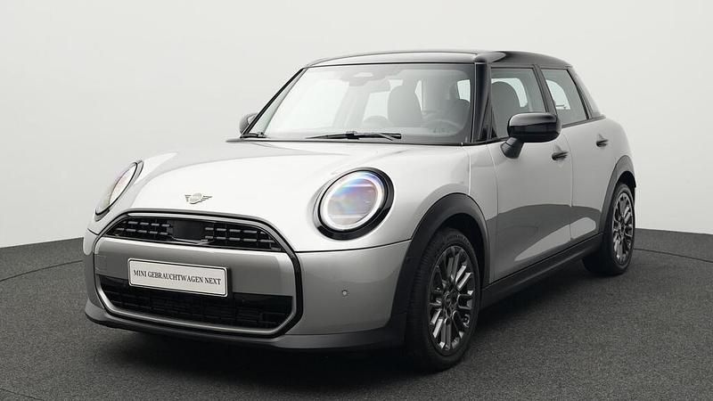 Grau Gebraucht 2024 Mini Cooper Classic Kleinwagen | 26.493 € (Guter Preis) - Bild 1/4