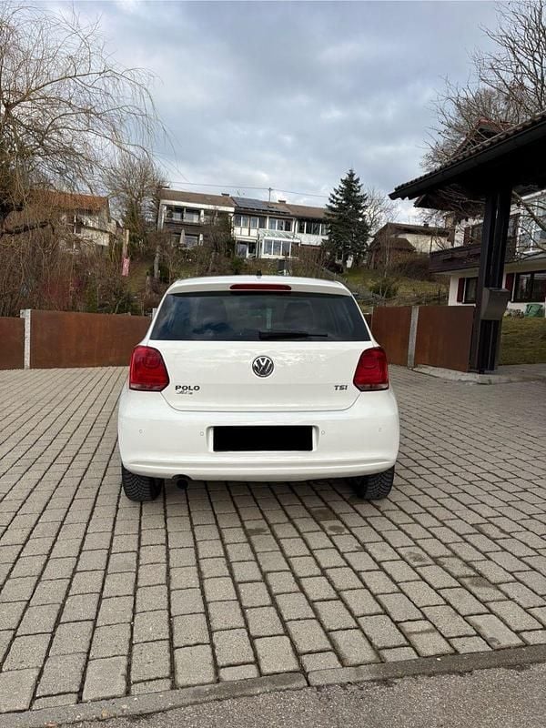 Gebraucht VW Polo Life 90 PS (66 kW) 2014 Weiß Kleinwagen