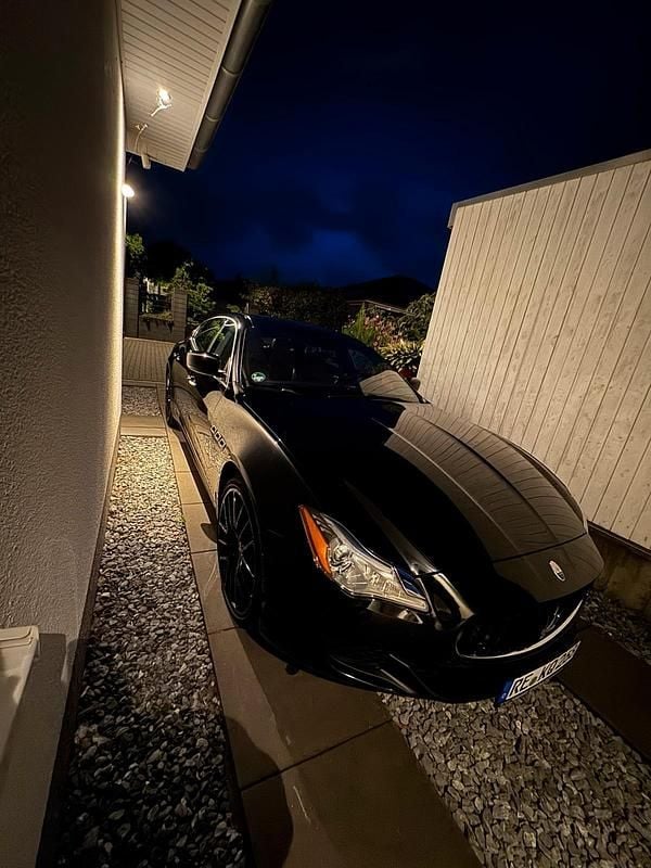 Schwarz Gebraucht 2014 Maserati Quattroporte Limousine | 24.000 € - Bild 1/4