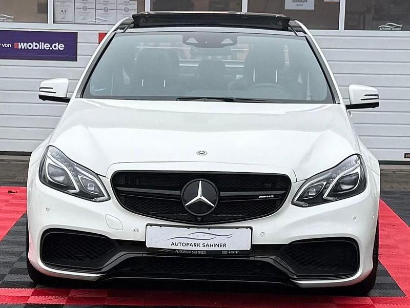Gebraucht Mercedes E63S AMG AMG 585 PS (430 kW) 2015 Weiß Limousine
