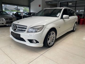 Weiß Gebraucht 2010 Mercedes C220 AMG line Kombi | 7.999 € (Fairer Preis) - Bild 1/4