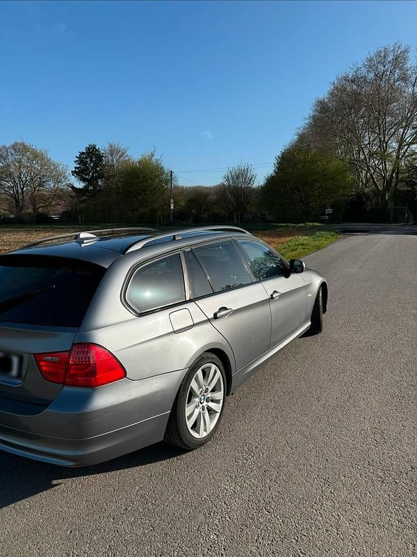 Usata BMW 320 178 CV (130 kW) 2008 Grigio Station wagon
