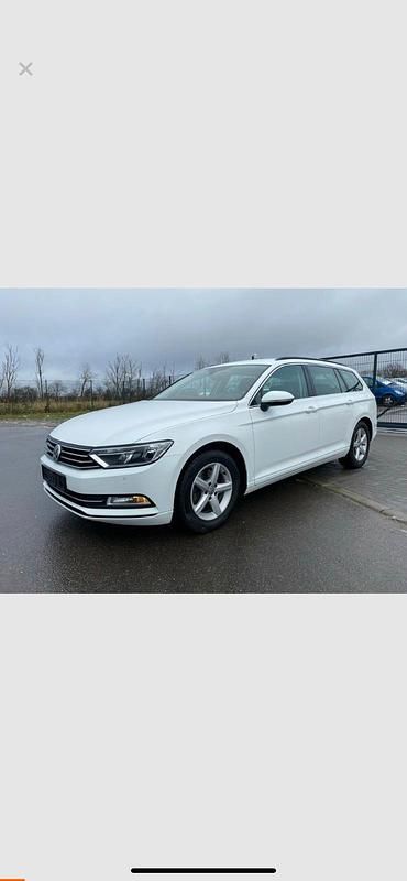 Gebraucht VW Passat 120 PS (88 kW) 2017 Weiß Kombi