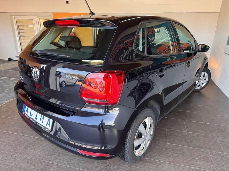 Gebraucht VW Polo 60 PS (44 kW) 2015 Schwarz Limousine