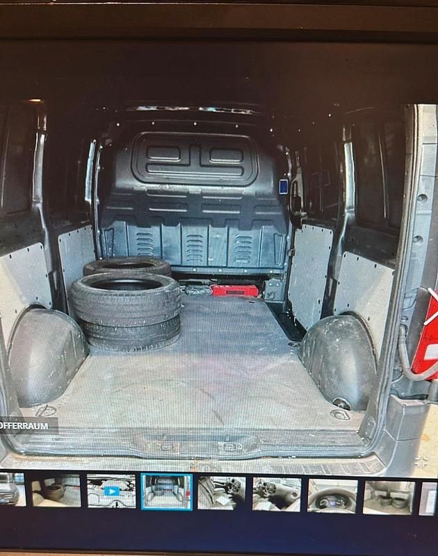 Gebraucht Mercedes Vito 88 PS (64 kW) 2016 Braun Van