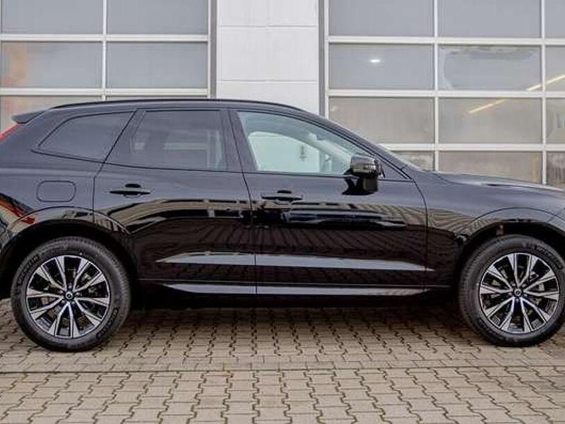 Gebraucht Volvo XC60 Plus 250 PS (183 kW) 2025 Onyx black SUV