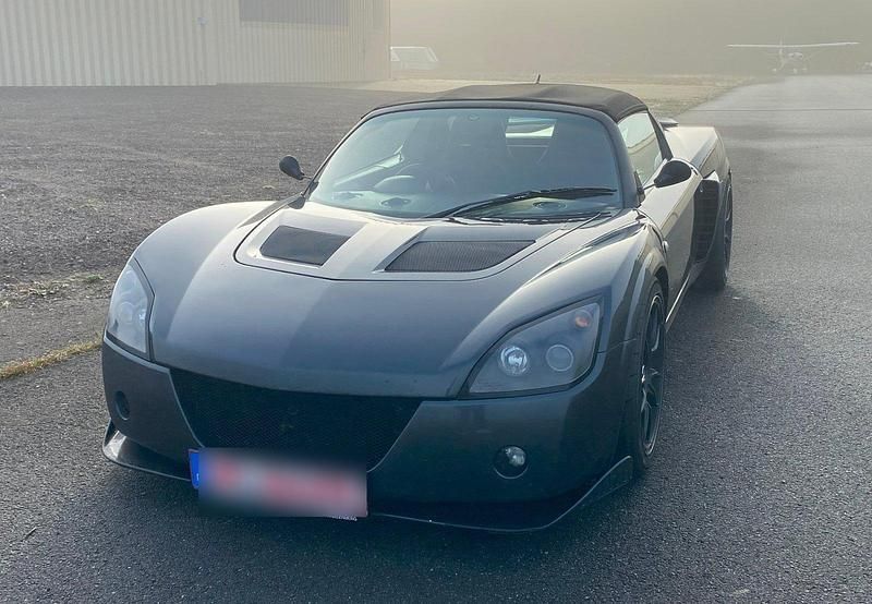 Grau Gebraucht 2004 Opel Speedster Cabrio | 34.500 € - Bild 1/4