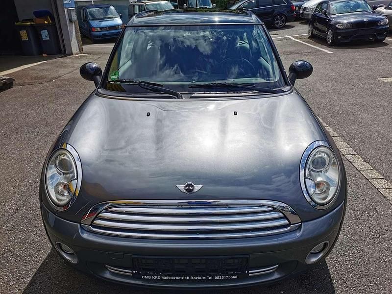 Dark silver metallic Gebraucht 2010 Mini Cooper Clubman Kombi | 5.990 € (Fairer Preis) - Bild 1/4