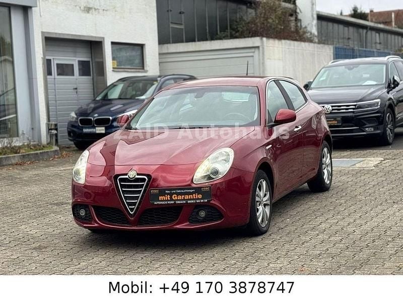 Gebraucht Alfa Romeo Giulietta Turismo 170 PS (125 kW) 2013 Rot Limousine