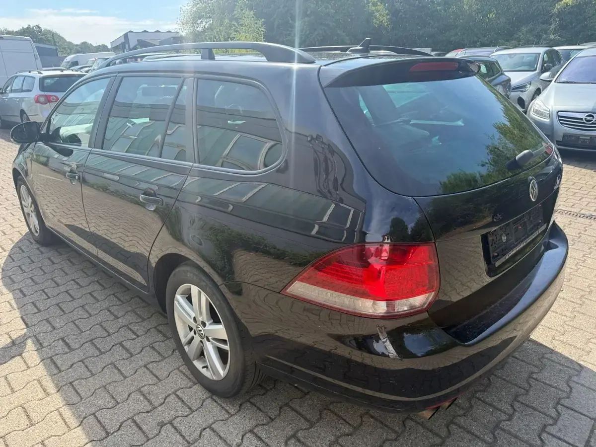 Gebraucht VW Golf VI Match 140 PS (102 kW) 2013 Schwarz Kombi