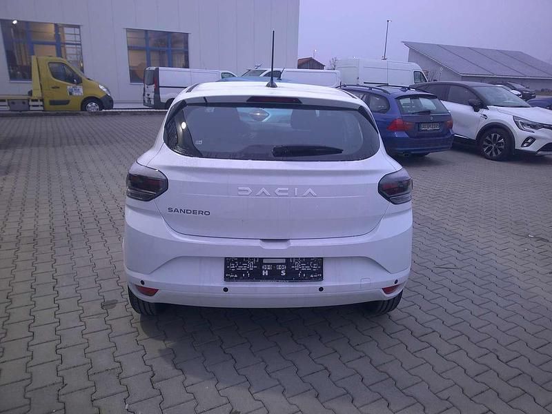 Neu Dacia Sandero Acces 67 PS (49 kW) 2026 Gletscherweiss Kleinwagen