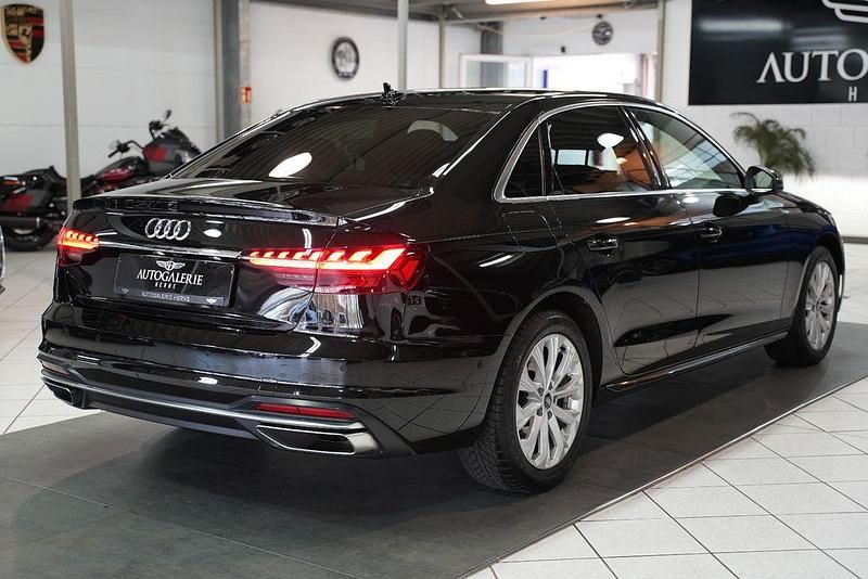 Gebraucht Audi A4 Sport 204 PS (150 kW) 2022 Schwarz Limousine