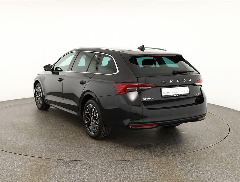 Neu Skoda Octavia 150 PS (110 kW) 2026 Schwarz Kombi