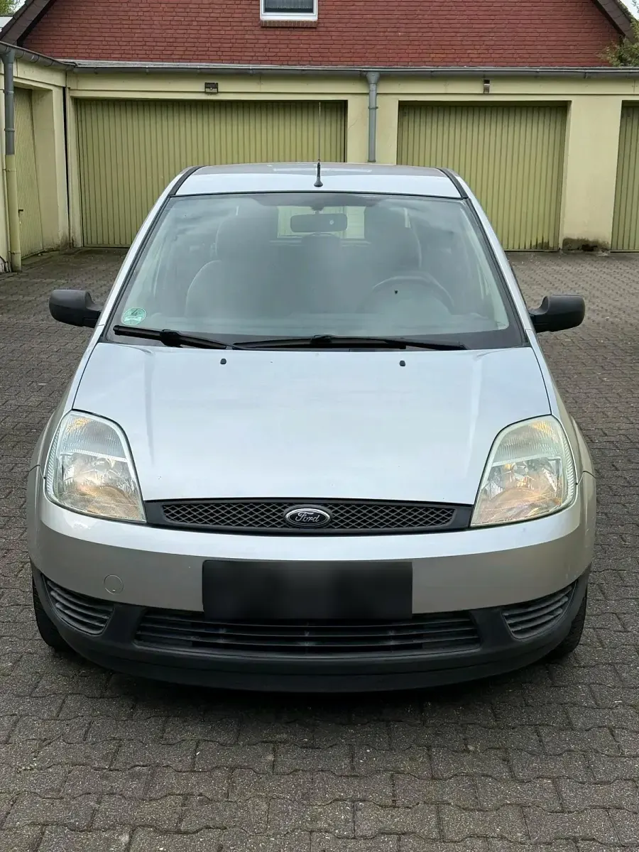 Brugt Ford Fiesta 70 HK (51 kW) 2003 Sølv Hatchback