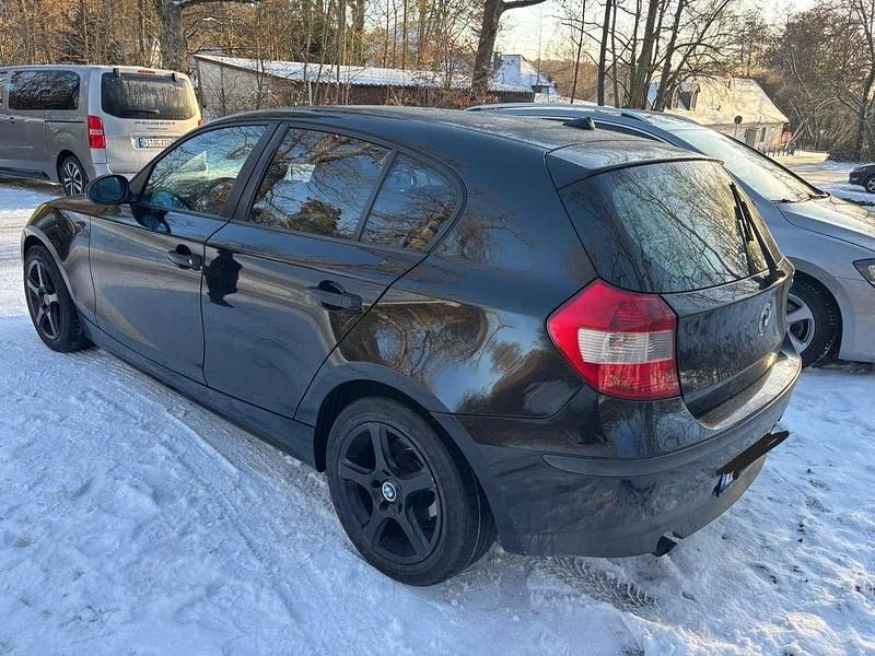 Gebraucht BMW 116 116 PS (85 kW) 2006 Schwarz Kleinwagen
