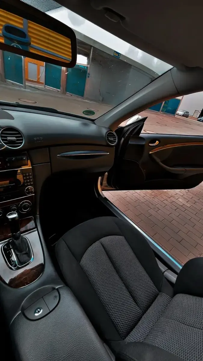 Gebraucht Mercedes CLK200 184 PS (135 kW) 2008 Andere farben Coupé