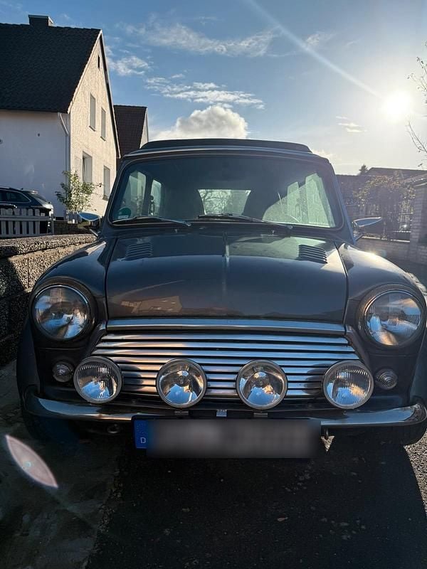 Grau Gebraucht 1997 Mini 1300 Classic Kleinwagen | 16.900 € - Bild 1/4