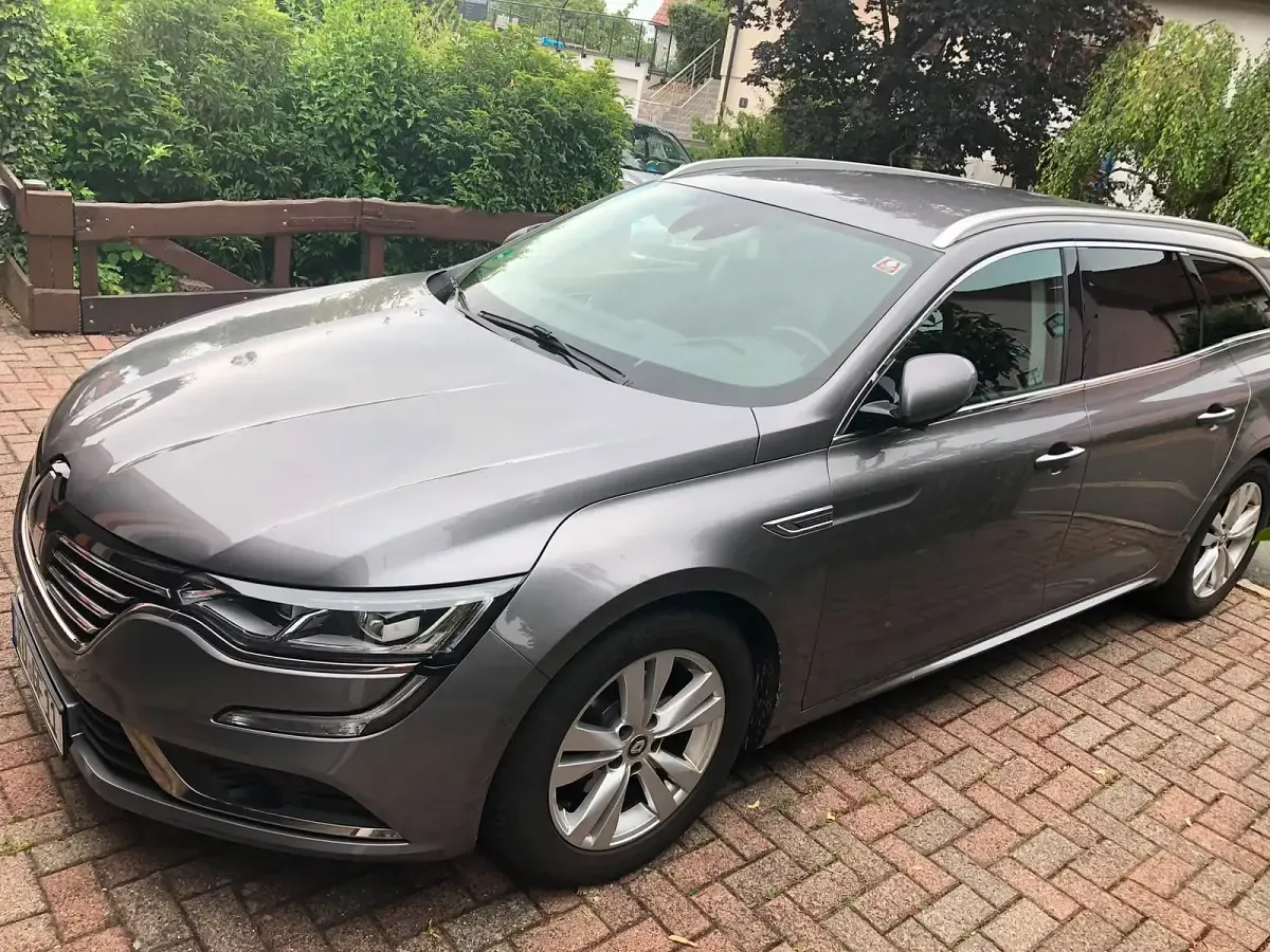 Gebraucht Renault Talisman GrandTour 130 PS (95 kW) 2017 Grau Kombi