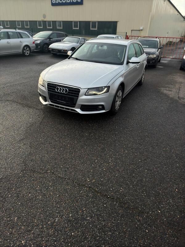 Gebraucht 2010 Audi A4 Ambiente Kombi | 5.900 € (Guter Preis) - Bild 1/4