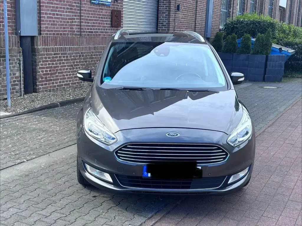 Gebraucht Ford Galaxy Titanium 190 PS (139 kW) 2019 Grau Van / Kleinbus