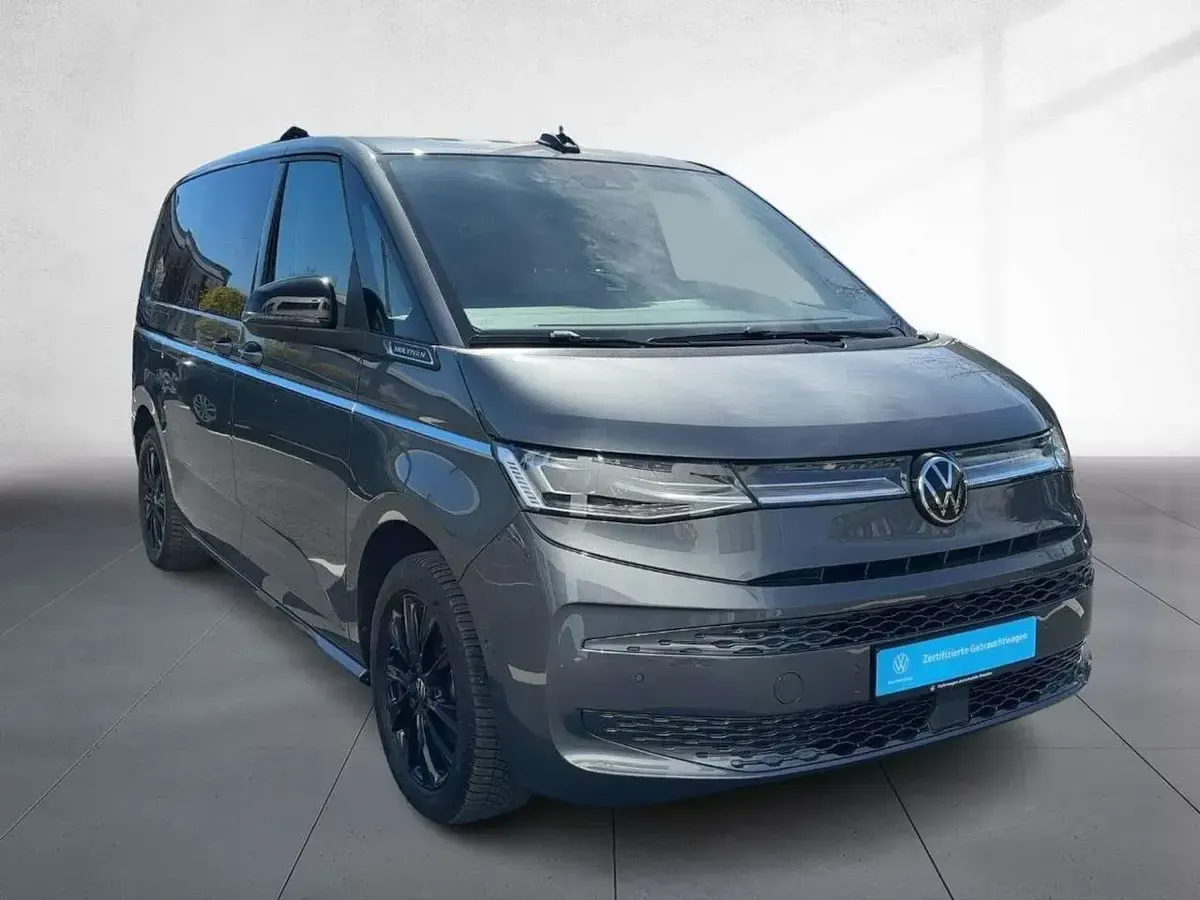 Gebraucht VW T7 Style 150 PS (110 kW) 2025 Indiumgrau metallic Van