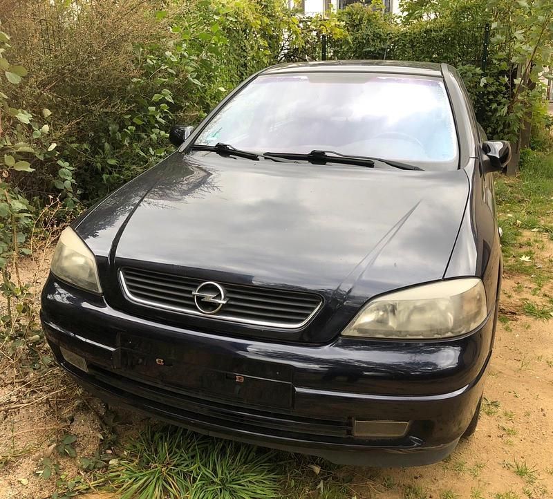 Blau Gebraucht 2003 Opel Astra Limousine | 750 € (Guter Preis) - Bild 1/4