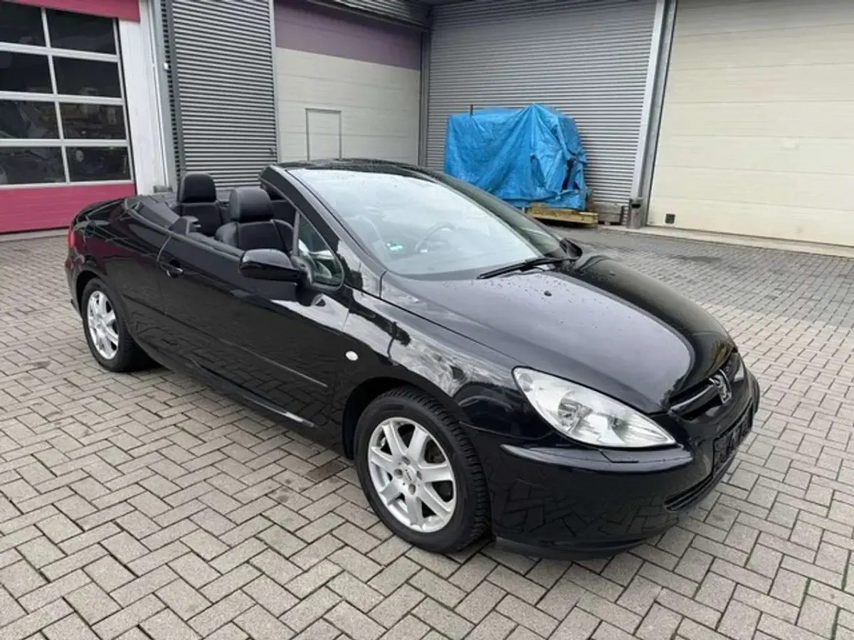Gebraucht Peugeot 307 CC 136 PS (100 kW) 2004 Schwarz Cabrio
