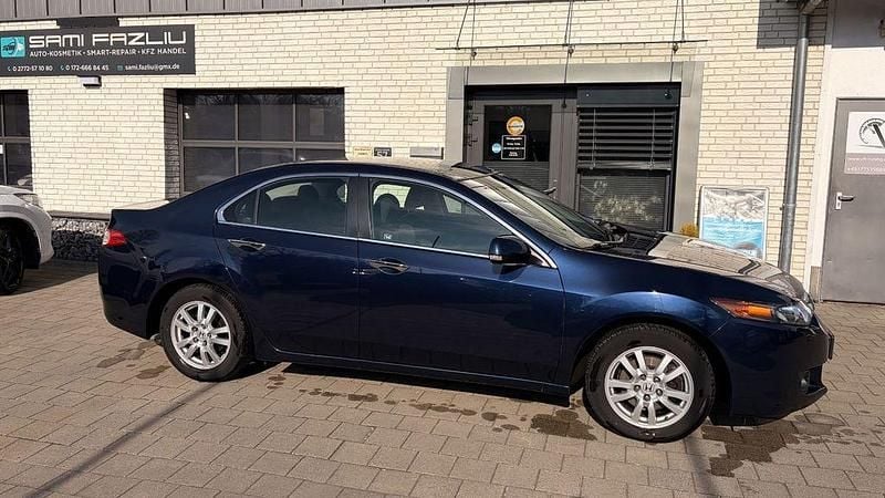Gebraucht Honda Accord Elegance 156 PS (114 kW) 2011 Blau Limousine