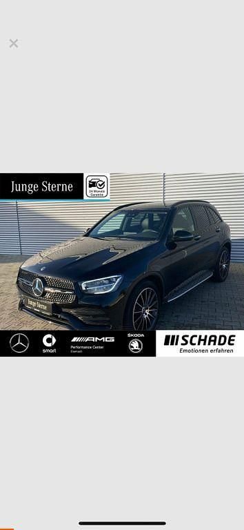 Schwarz Gebraucht 2019 Mercedes GLC300 AMG SUV | 37.190 € (Fairer Preis) - Bild 1/4