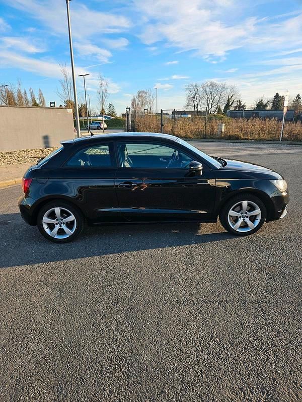 Gebraucht Audi A1 S-Line 110 PS (80 kW) 2010 Schwarz Kleinwagen