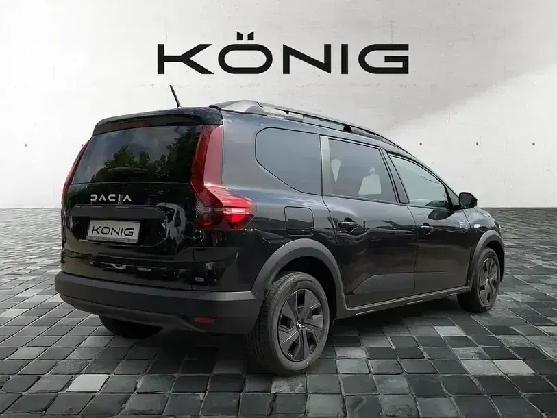Gebraucht Dacia Jogger Expression 110 PS (80 kW) 2025 Schwarz Van / Kleinbus