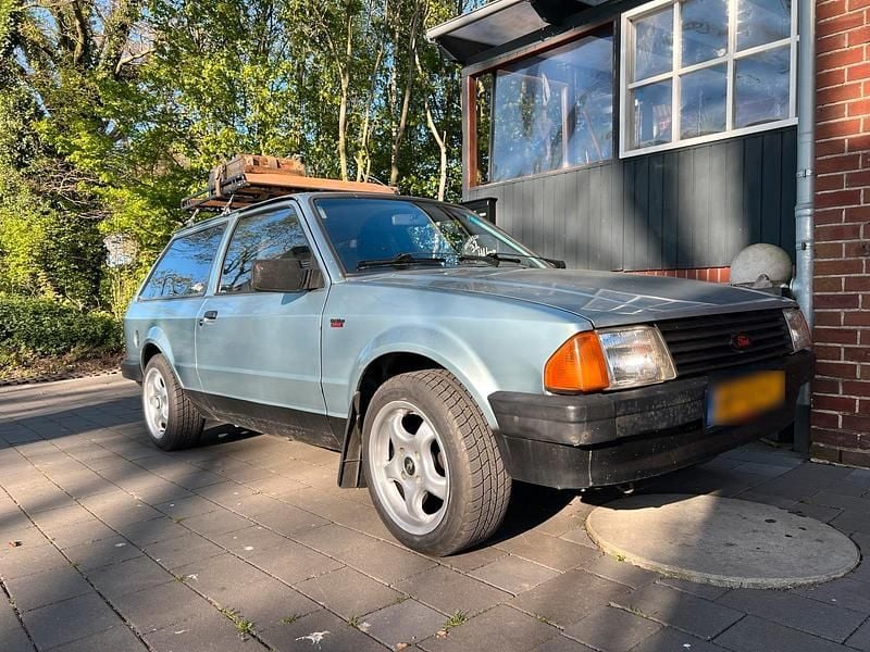 Second-hand Ford Escort 54 CP (39 kW) 1982 Albastru Break